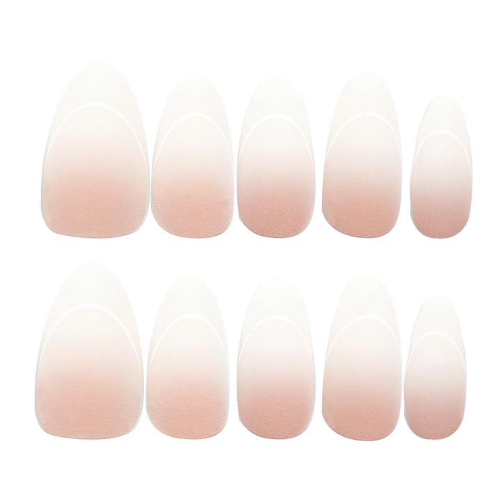 Elegante Gel-Nägel mit mattem Finish Karnz