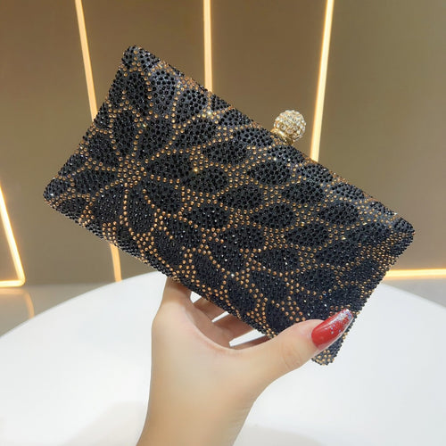 Rhinestone-beschichtete Clutch