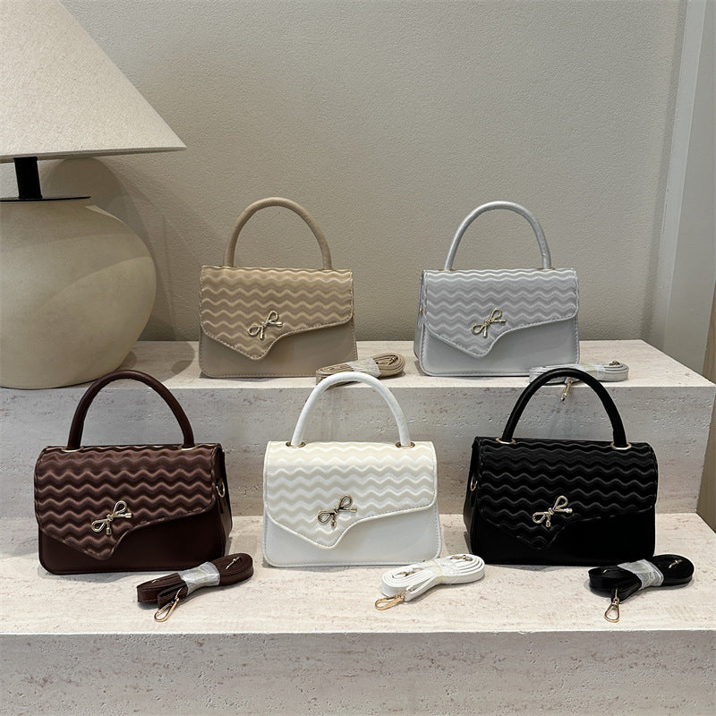 WoChic Texturierte Handtasche Karnz