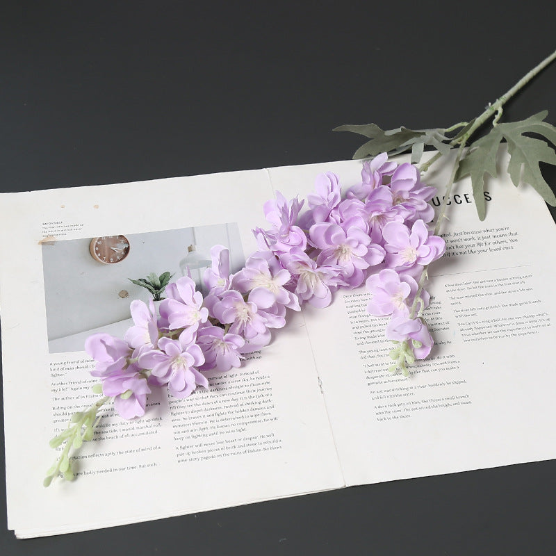 Realistischer künstlicher Blumenstängel