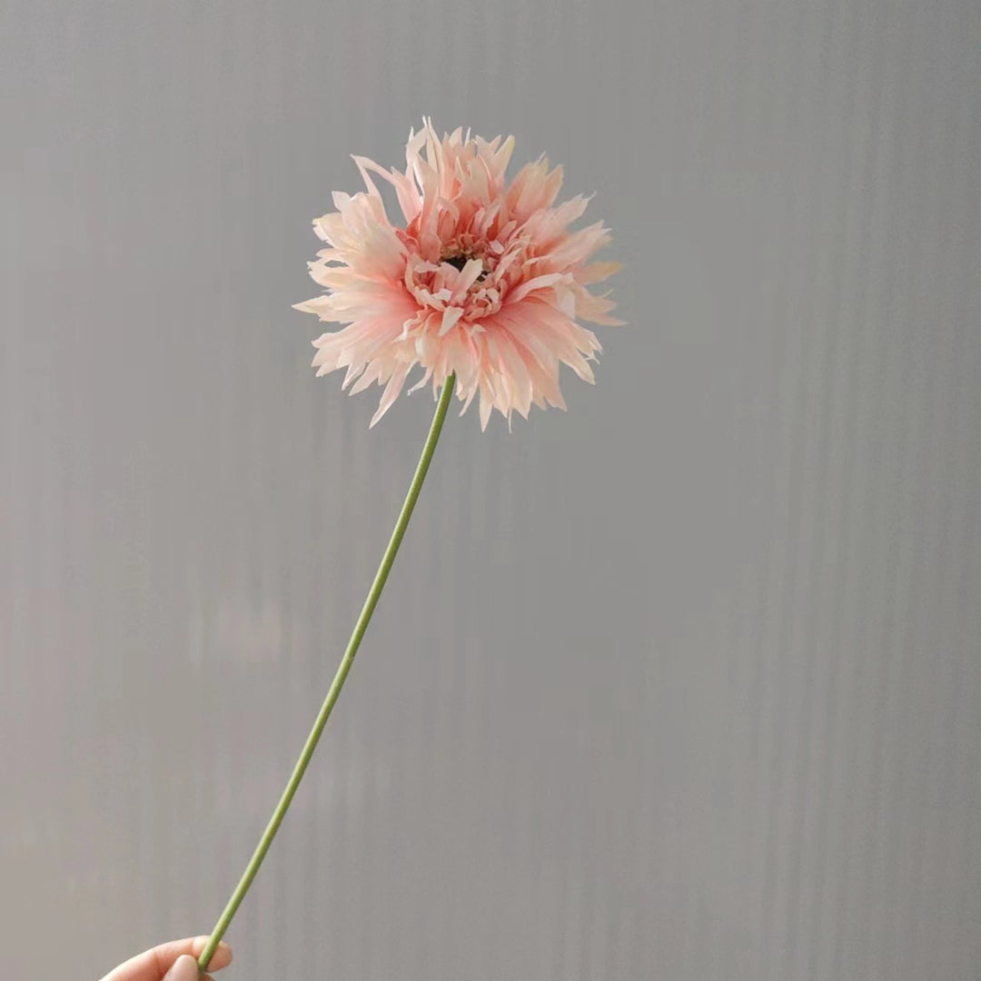 Lebensnahe dekorative Gerbera-Blumenstiel