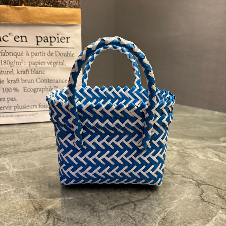 Verspielte und Handgefertigte Mini-Tasche Karnz