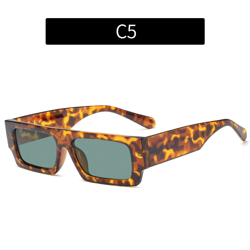Modische retro-inspirierte rechteckige Sonnenbrille