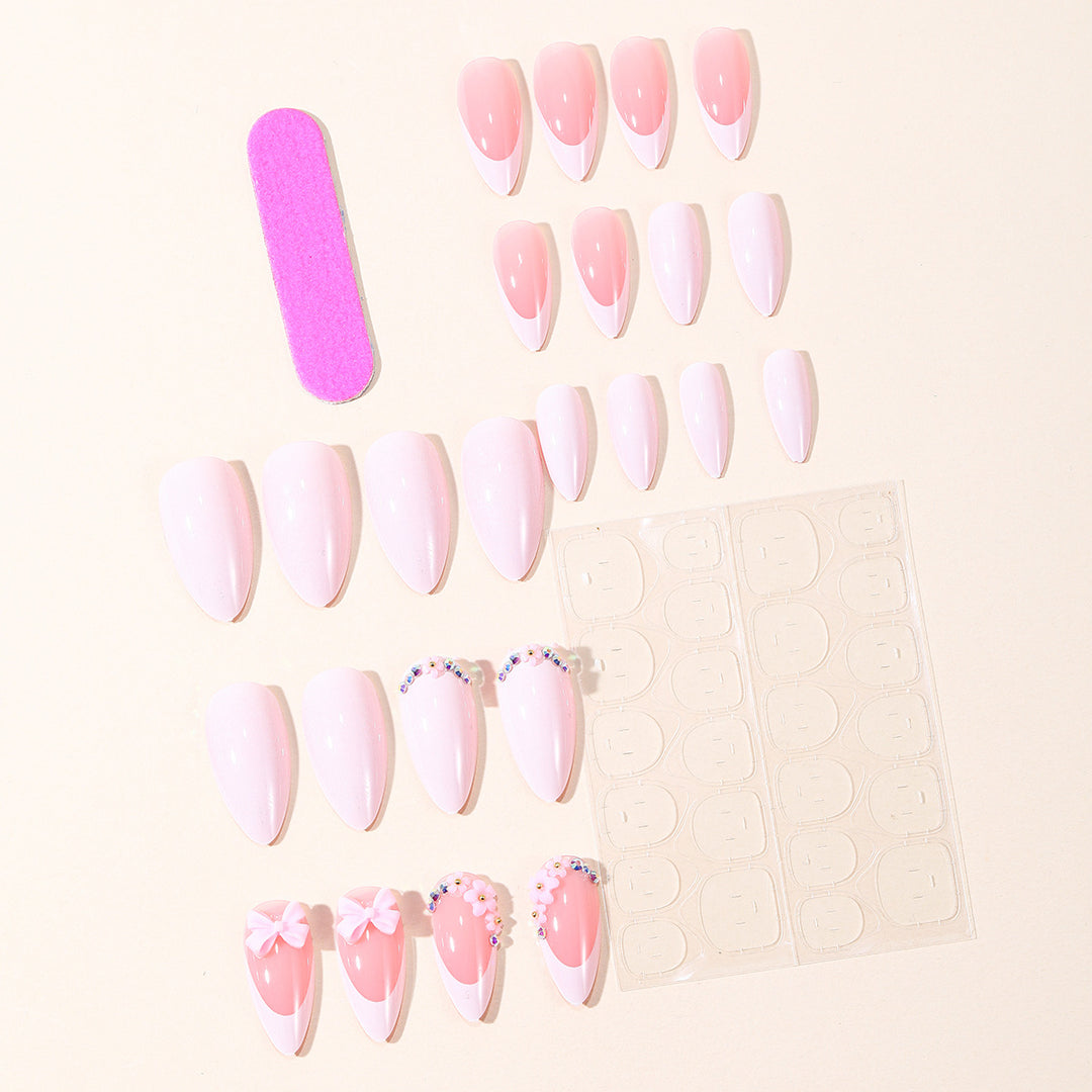 Glamouröses Stiletto Nagelkunstdesign Karnz