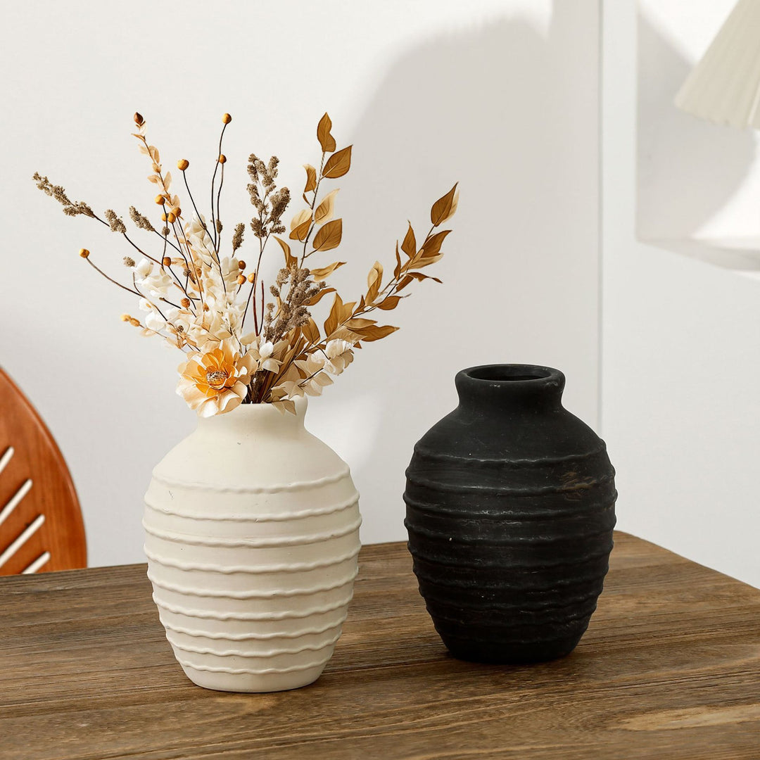 Elegante Keramik Vase Karnz