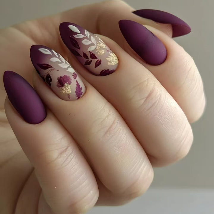 Elegante florale Press-On-Nagelset Karnz