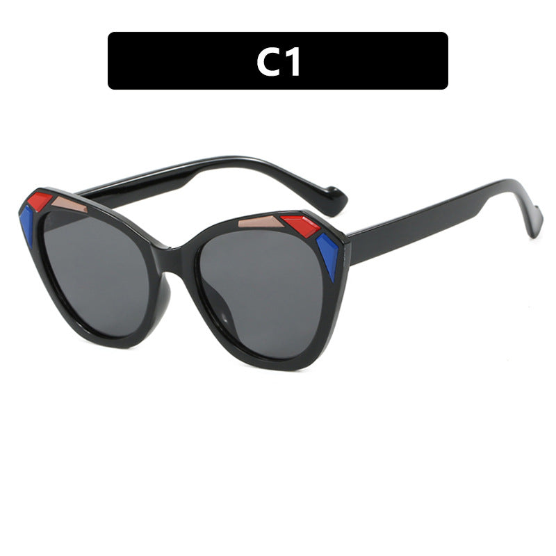Damen Katzenaugen-Sonnenbrille mit modischen Details Karnz
