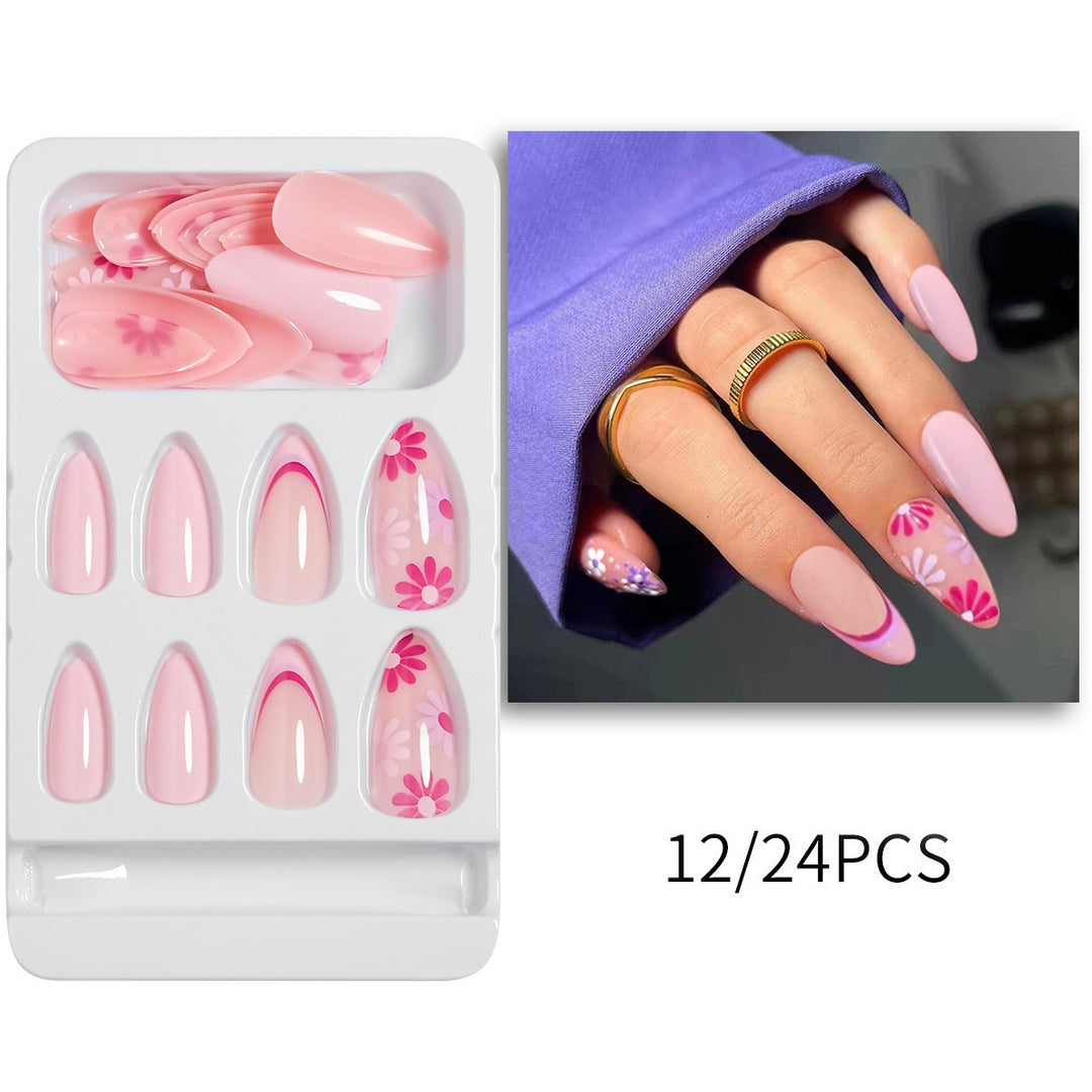 Kreatives Press-On Nageldesign Karnz