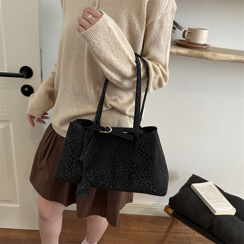 Stilvolle Gepardendruck-Handtasche