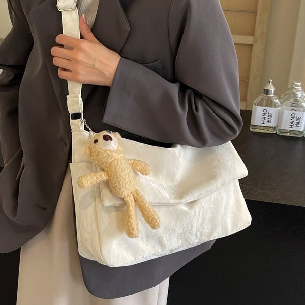 Texturierte schlabberige Schultertasche