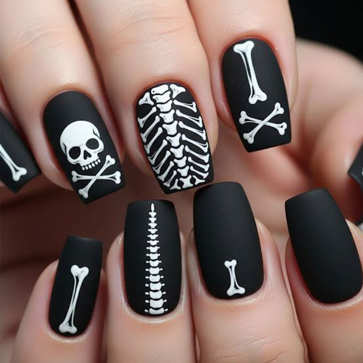 Gothic-Skelett-Themen-Nagelkunstverlängerungen Karnz