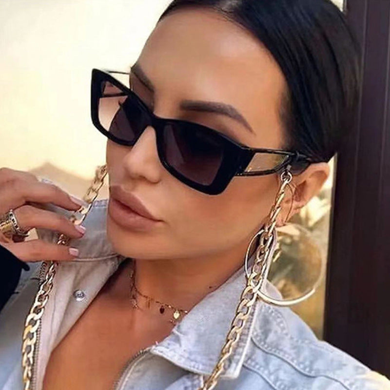 Damen modische Katzenaugen-Sonnenbrille mit stilvollem Rahmen und UV-Schutz Karnz