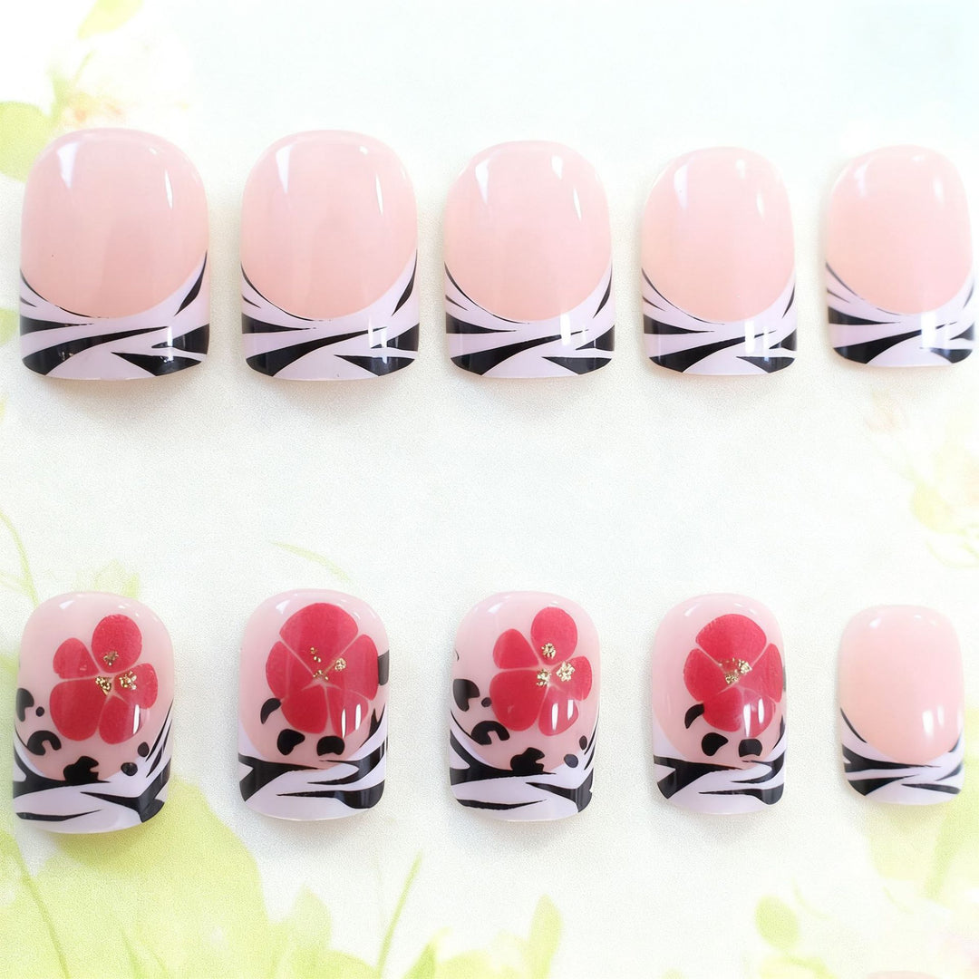 Florales französisches Nagelkunst-Extensions Karnz