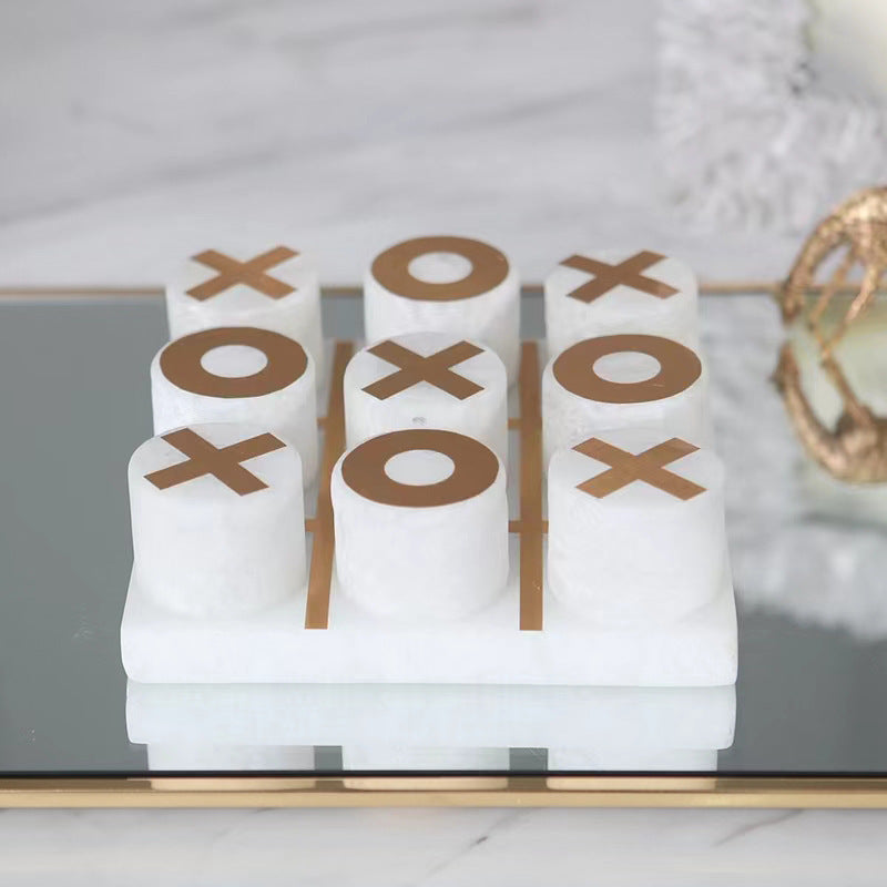 Dekoratives Tic-Tac-Toe-Spielset