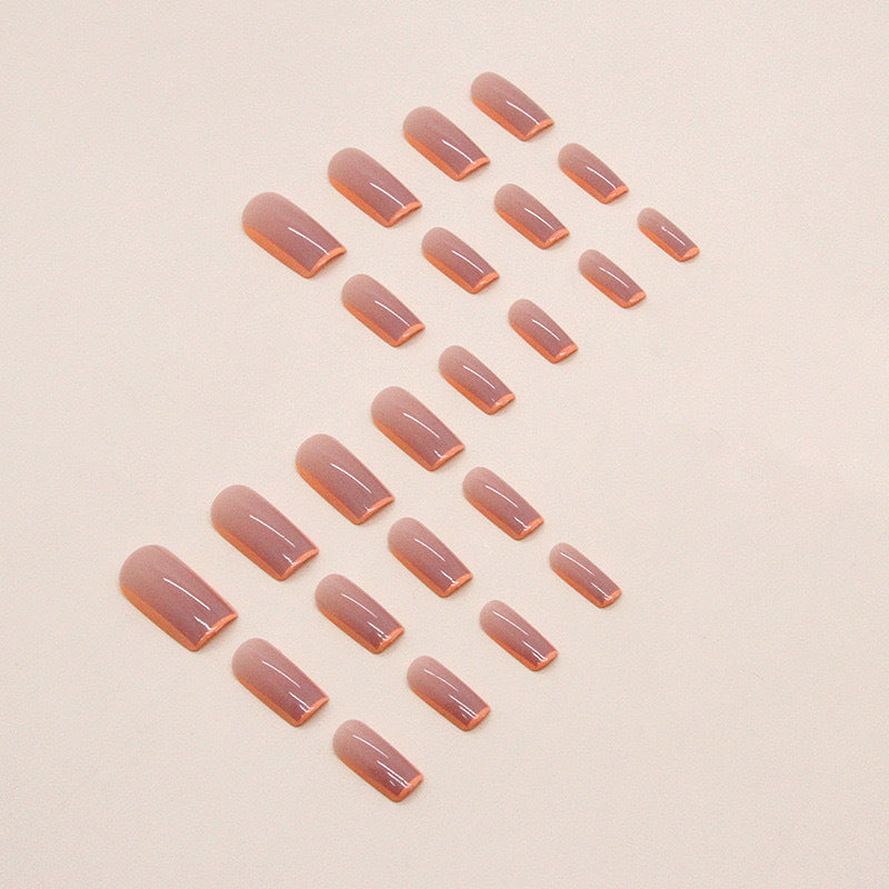 Künstliche Nagelspitzen mit glamourösem Design und Neonakzenten Karnz