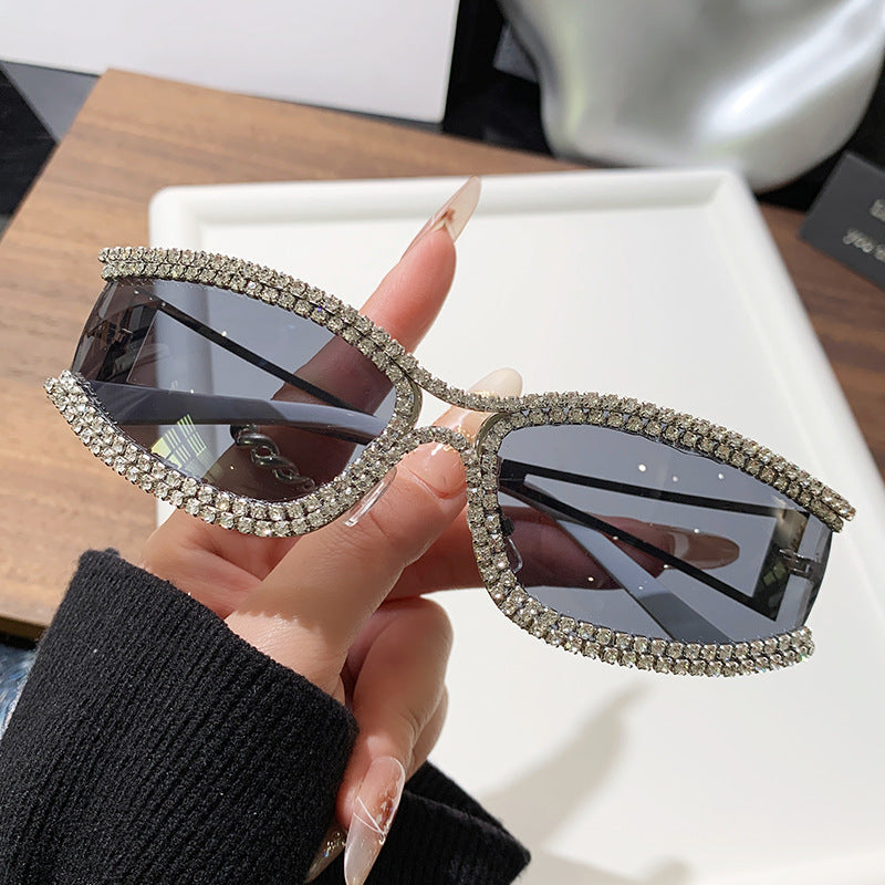 Damen Cat-Eye Sonnenbrille mit funkelndem Kristallrahmen Karnz