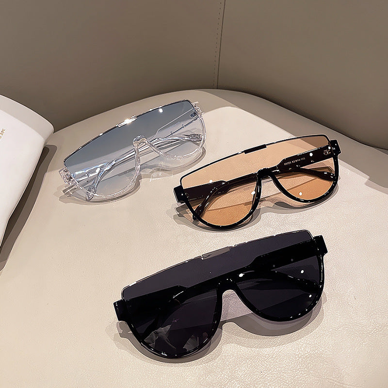 Damen futuristische Sonnenbrille im sportlichen Design Karnz