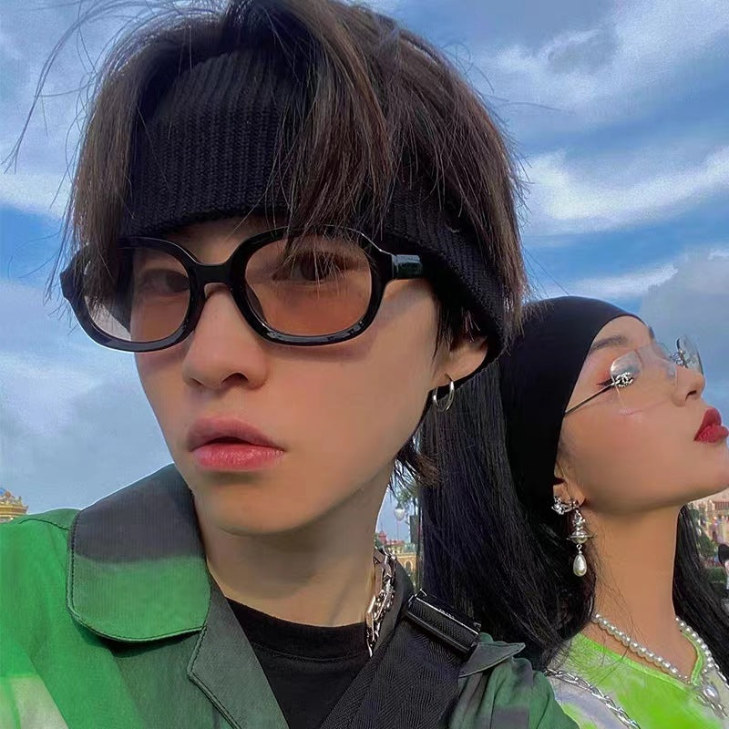 Damen stilvolle Sonnenbrille im modernen Ovaldesign Karnz