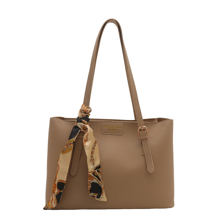 Elegante Kunstleder Tote Bag mit Schal-Detail