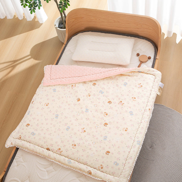 Damen Tagesdecke mit hochwertigem floralem Design Karnz