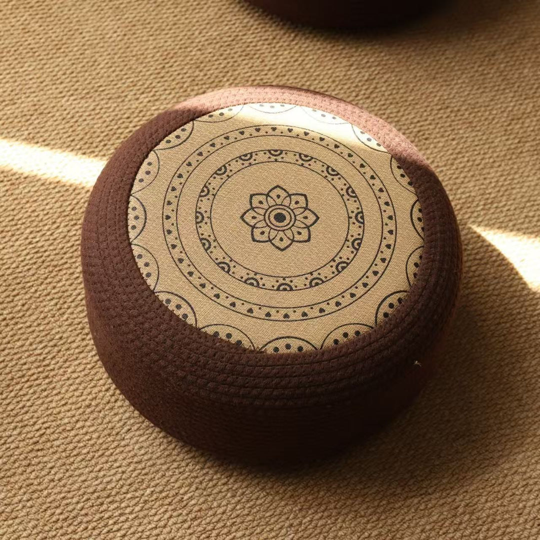 Dekorativer Sitzpuff mit Stilvollem Blumendesign Karnz