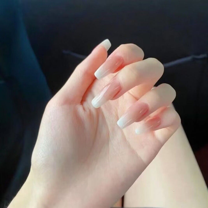 Elegante Nagelkunst Karnz