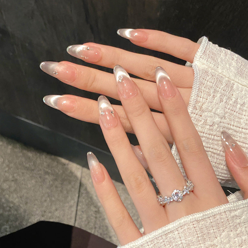 Elegante Ombre Stiletto Press-On Nägel mit funkensprühenden Akzenten Karnz