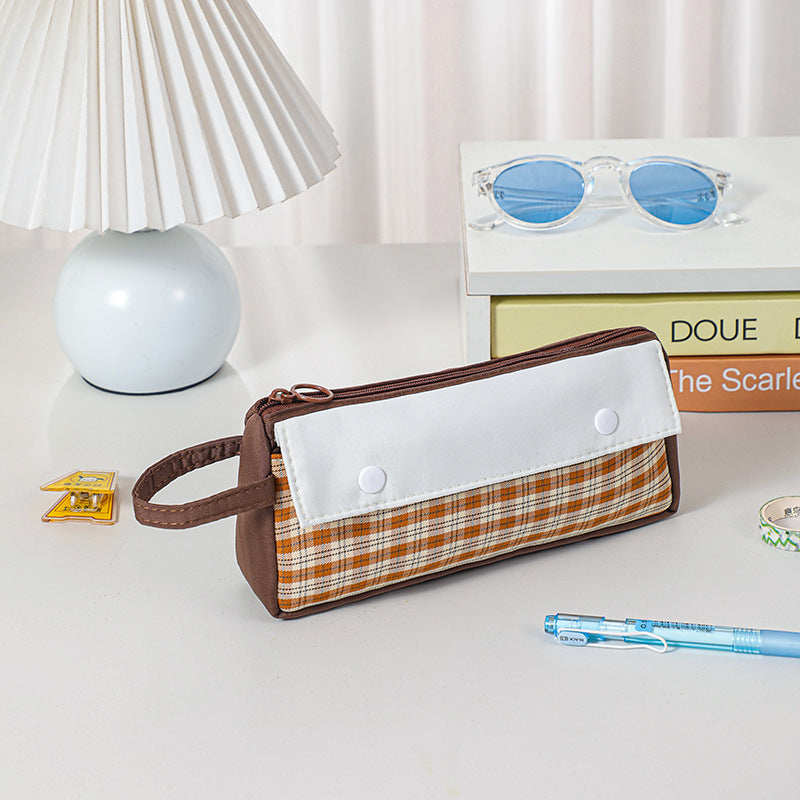 Stylische Reisetasche mit Reißverschluss