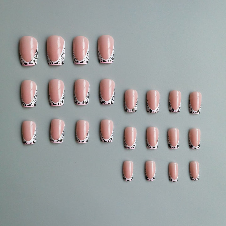 Dekoratives French Tip Nagelkunst Set