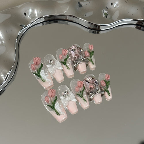 Florale Artisan Press-On Nagelkunst