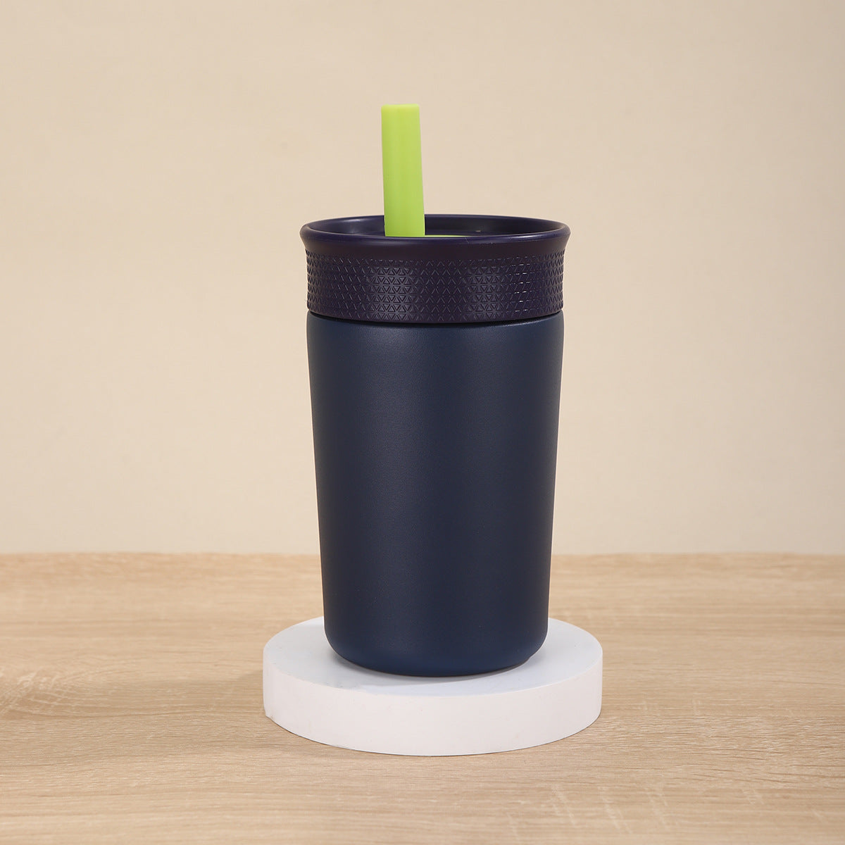 Damen Isolierte Trinkflasche mit Silikonhut und Strohhalm Karnz