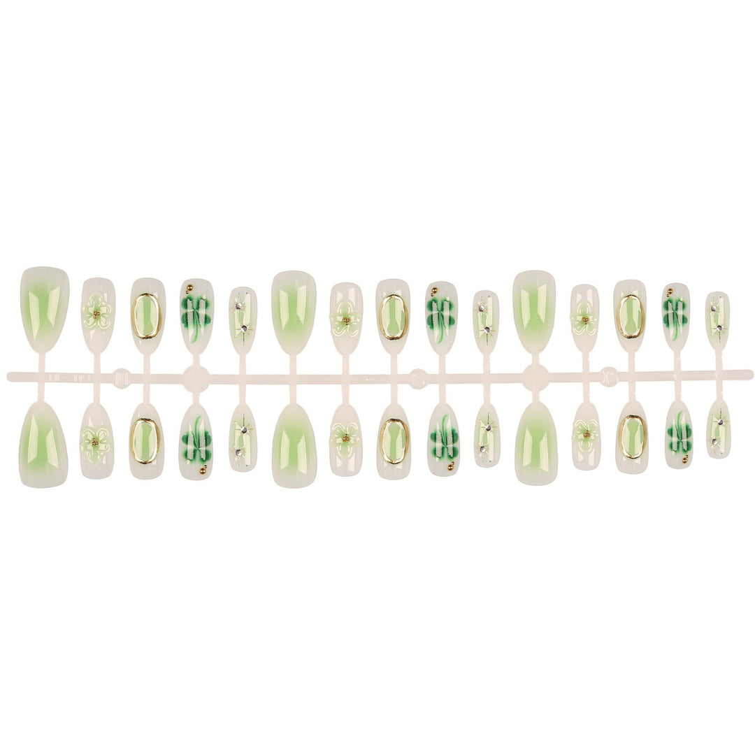 Elegantly gestaltetes floral Druck-Nagel-Set