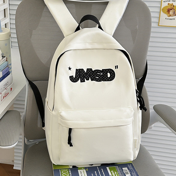 Trendy lässiger Tagesrucksack mit süßem Charakterakzent Karnz