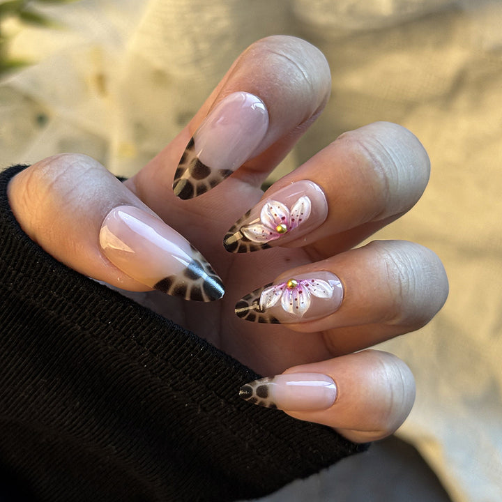 Press-On Nagelkunst Set Karnz