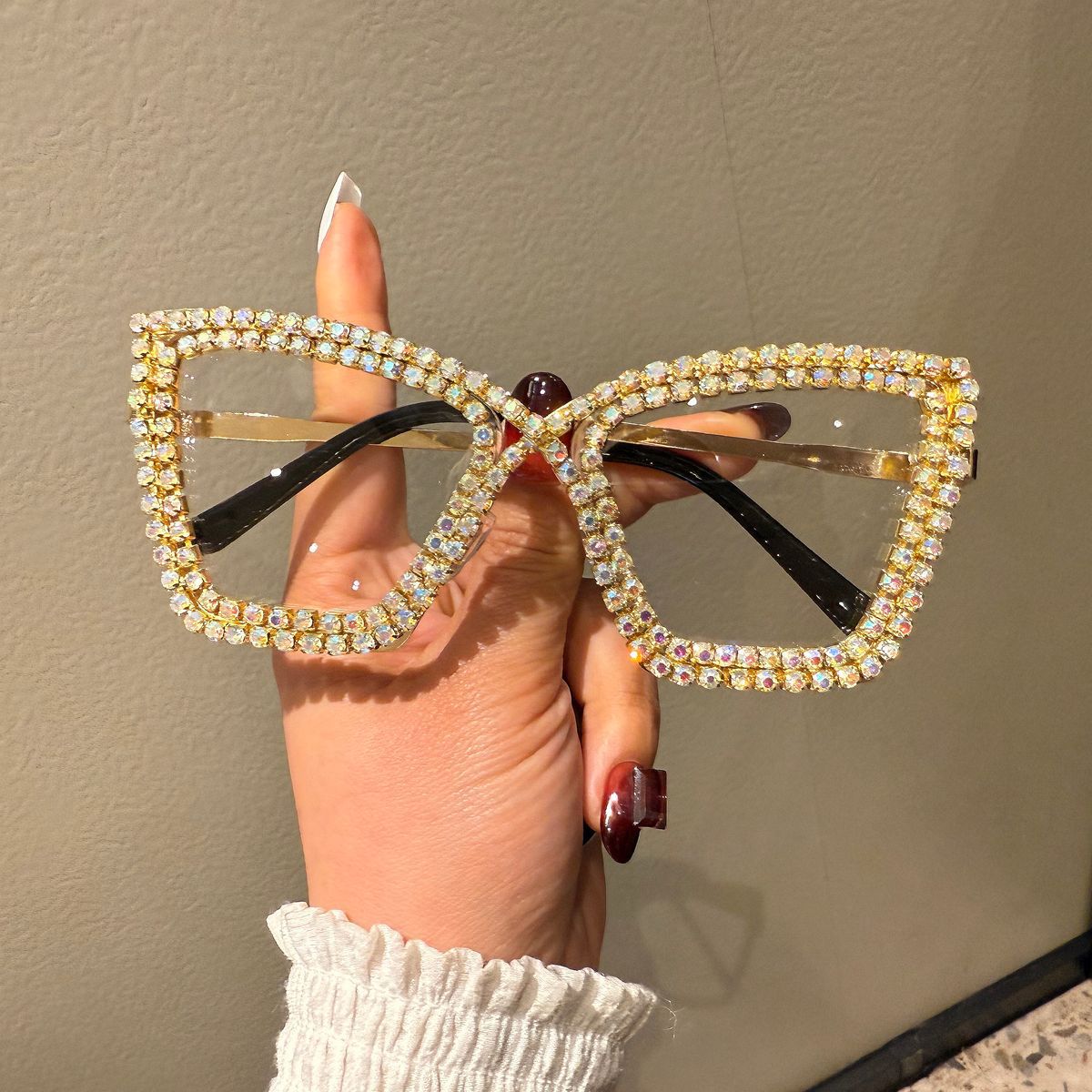 Damen extravagante Sonnenbrille mit funkelndem Kristallrahmen Karnz