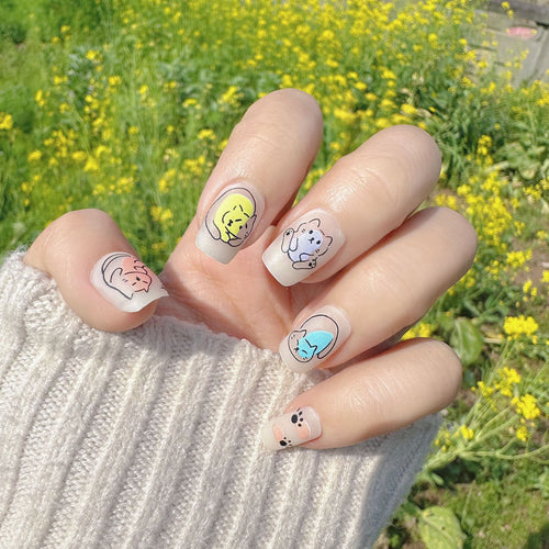 Verspielt Cartoon-Thema Druck-On-Nagelkunst Set