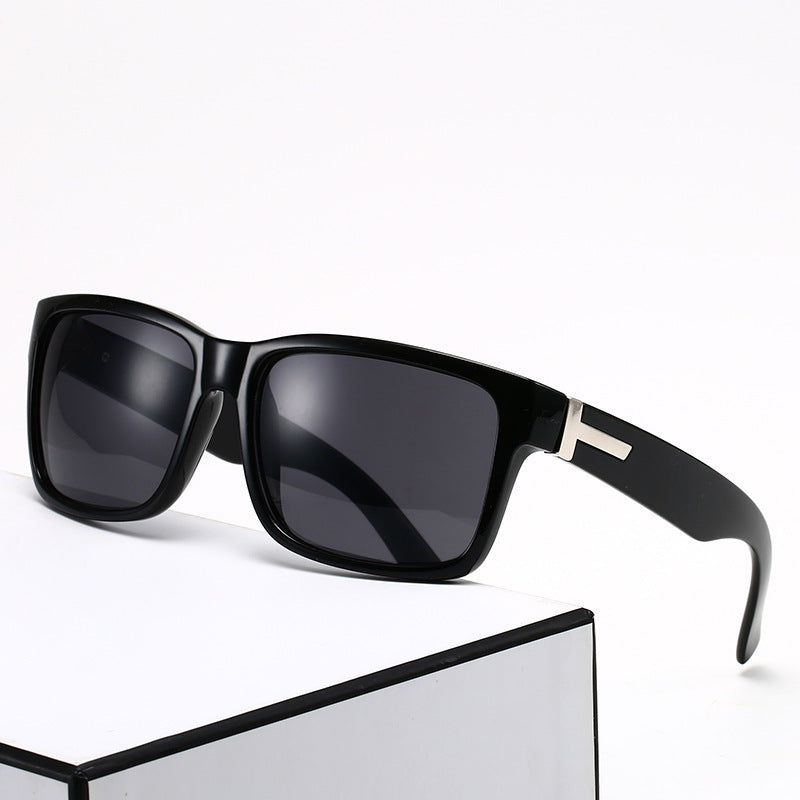 Damen Stylische Sonnenbrille mit markantem Rahmen Karnz