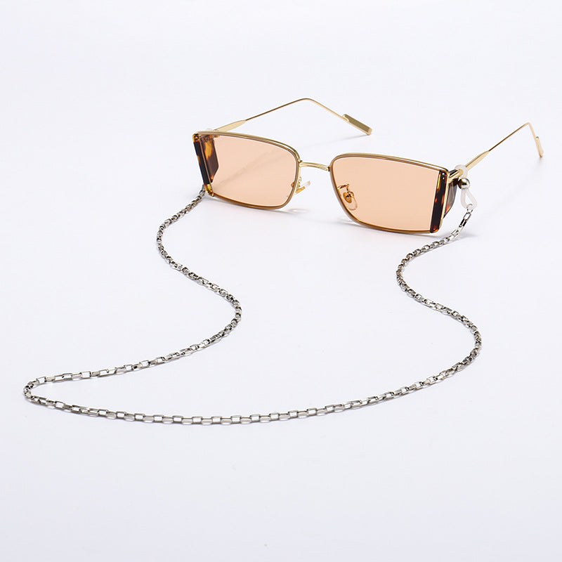 Modische Brillen mit stylischer Kette Karnz