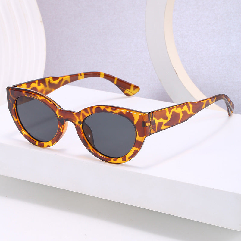 Damen modische quadratische Sonnenbrille mit verspiegelten Gläsern Karnz
