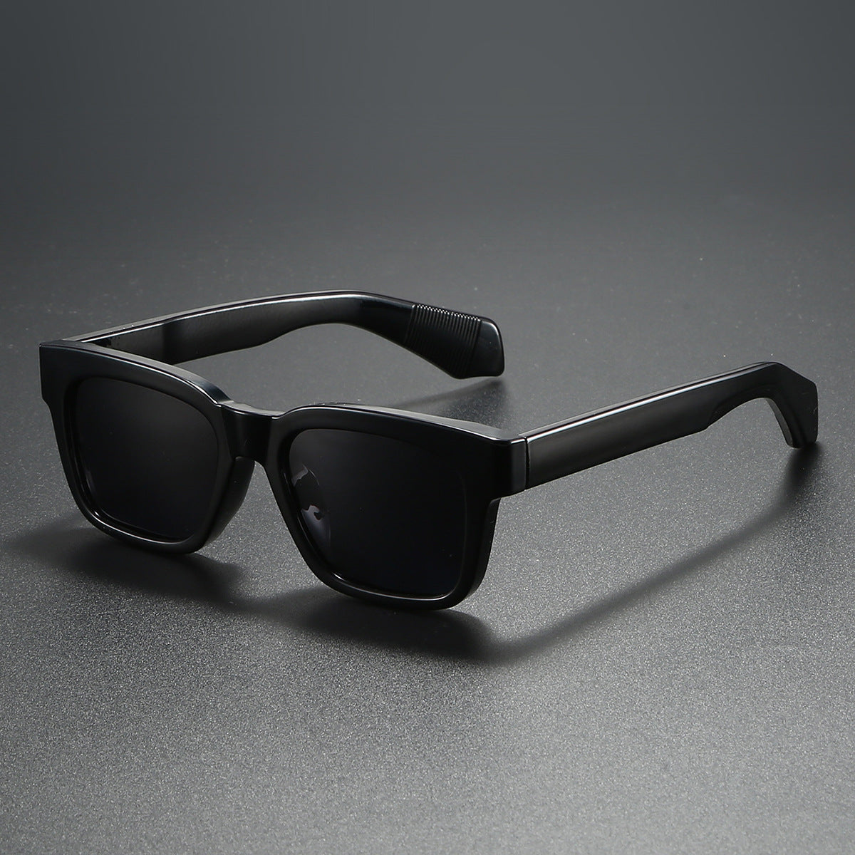 Damen quadratische Sonnenbrille mit markantem Schildpatt-Muster Karnz