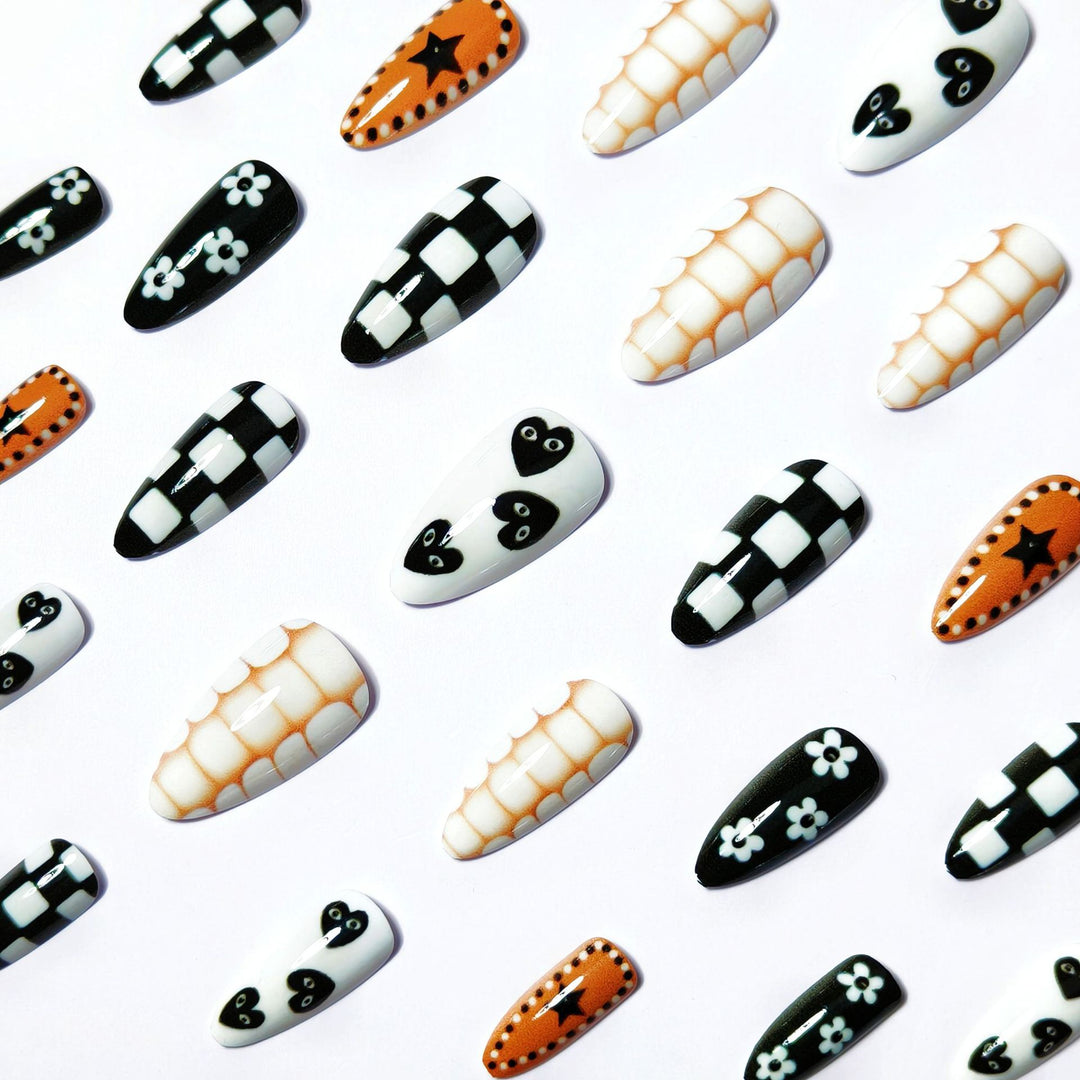 Kreative Kunstnägel mit Geometrischen Designs Karnz