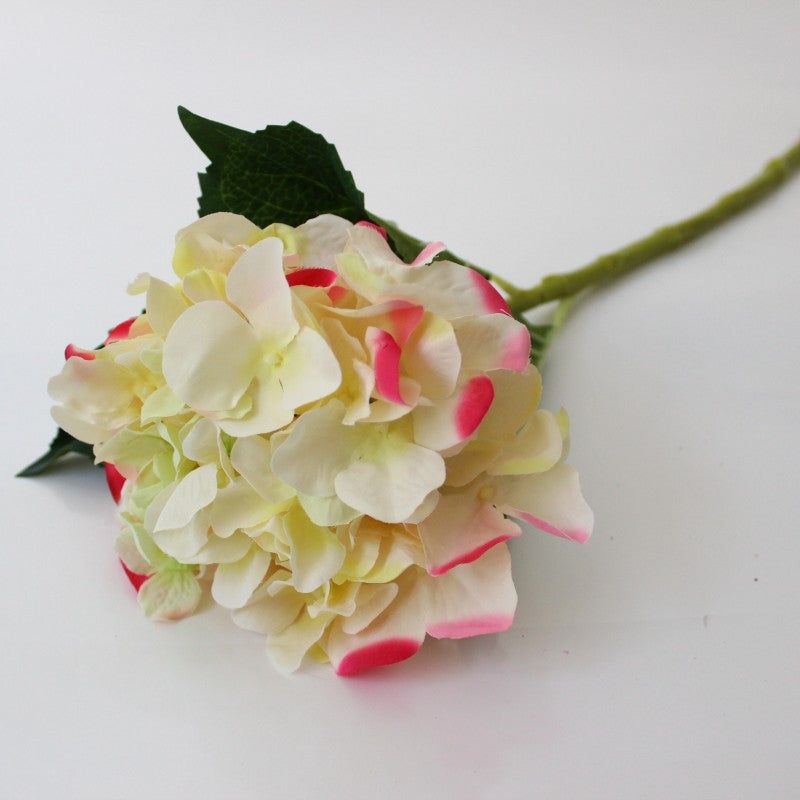 Künstlicher Blumenstrauß