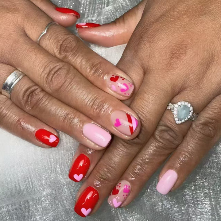 Stylische Nagelkunst Karnz