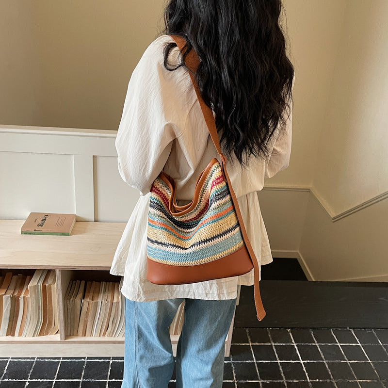 Boho Chic Woven Schultertasche