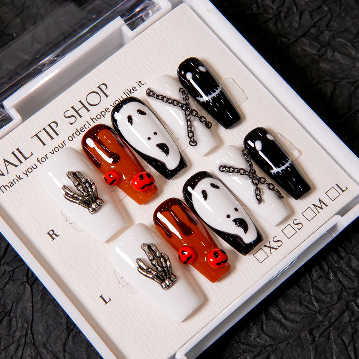 Künstlerische Nagelkunst
