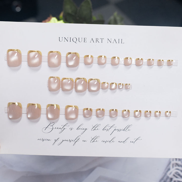 Elegante Glänzende Press-On Nagelset mit Goldakzenten