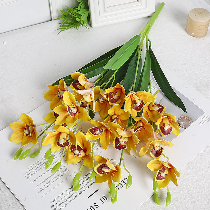 Realistischer Orchideenstängel