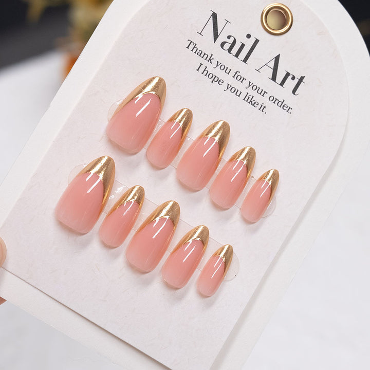 Elegante goldbeschichtete Stiletto-Press-On-Nägel