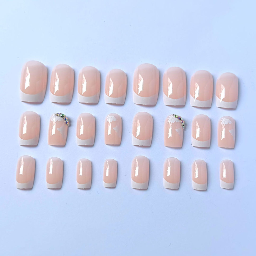 Elegantes Floral-Nagelkunst-Set