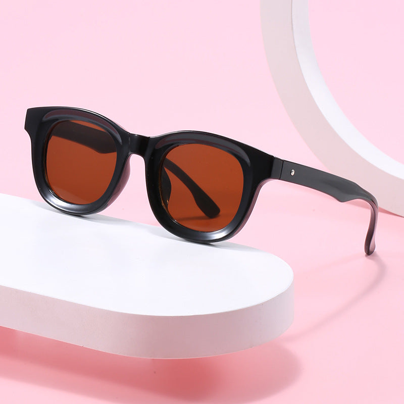 Damen Sonnenbrille im modernen, quadratischen Design Karnz
